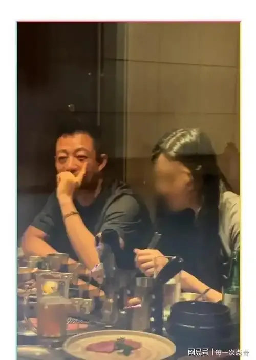 鲍鱼直播用户评价头像展示图三